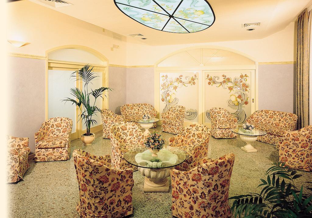 Hotel Pineta Bellaria-Igea Marina Phòng bức ảnh