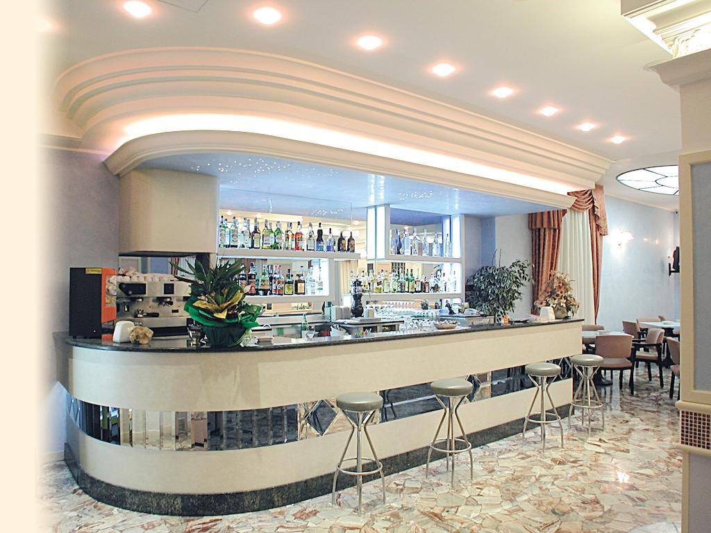 Hotel Pineta Bellaria-Igea Marina Ngoại thất bức ảnh