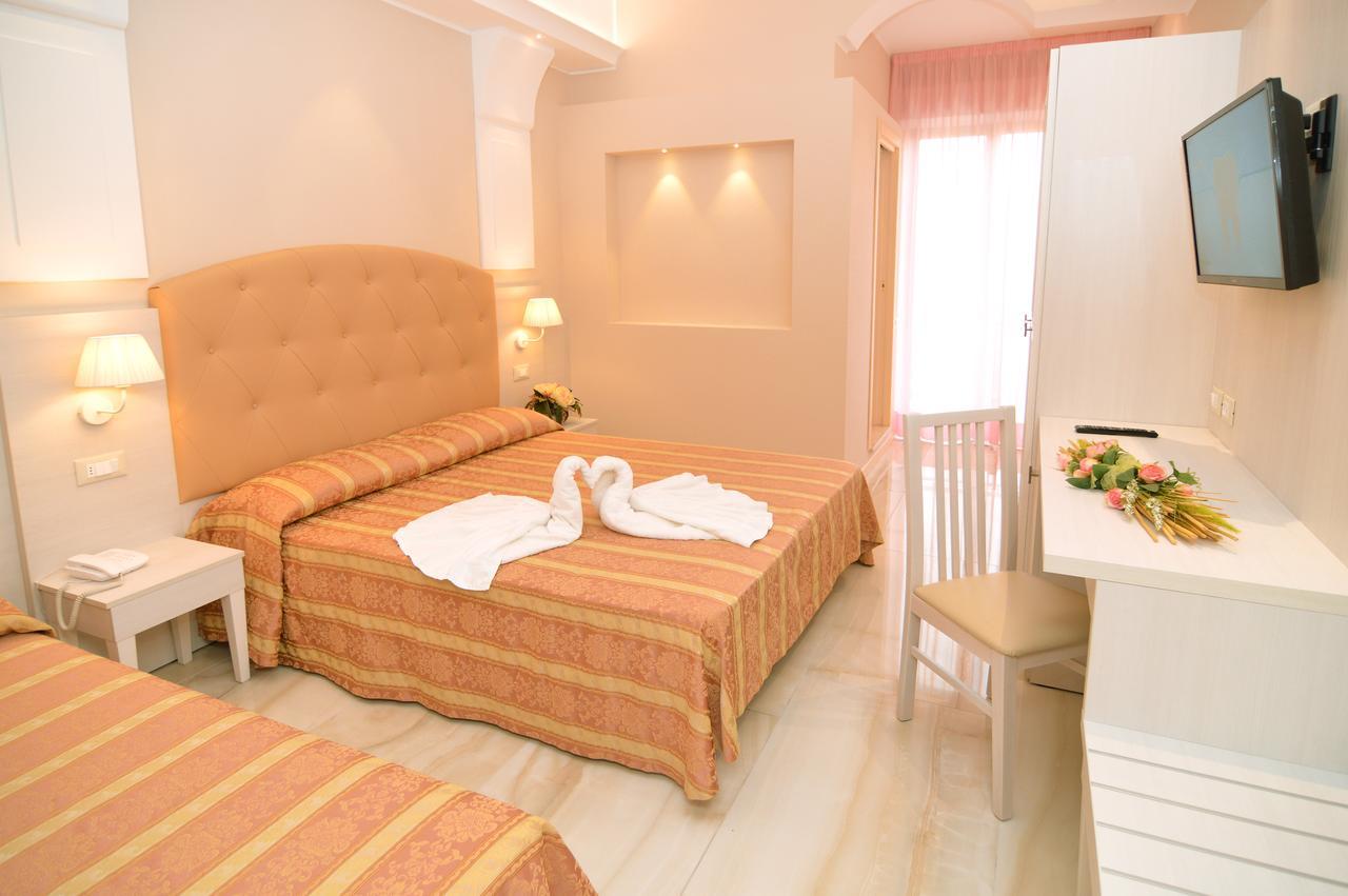 Hotel Pineta Bellaria-Igea Marina Ngoại thất bức ảnh