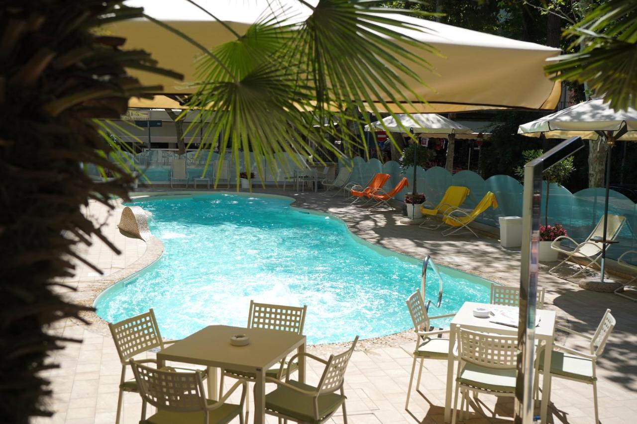 Hotel Pineta Bellaria-Igea Marina Ngoại thất bức ảnh